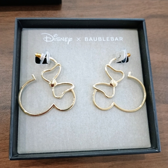 Disney Jewelry - Disney Minnie Mouse Gold  Earrings